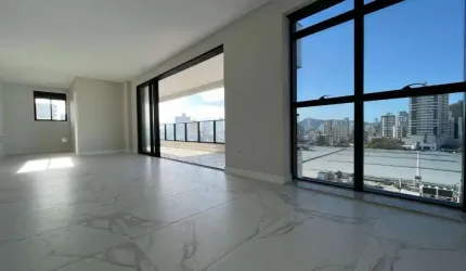 Apartamento com 3 dormitórios à venda, 118 m² por R$ 1.250.000,00 - Centro - Itajaí/SC
