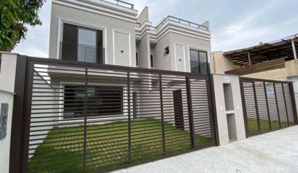 Sobrado com 3 dormitórios à venda, 215 m² por R$ 2.300.000,00 - Centro - Balneário Camboriú/SC