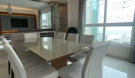 Apartamento com 4 dormitórios à venda sendo 3 suítes, 156 m² por - R$ 3.290.000,00 - Meia Praia - Itapema/SC