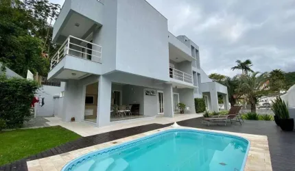 Casa com 3 dormitórios à venda, 311 m² por R$ 4.500.000,00 - Cabeçudas - Itajaí/SC