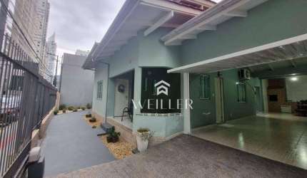 Casa com 3 dormitórios para alugar, 130 m² por R$ 7.711,83/mês - Fazenda - Itajaí/SC