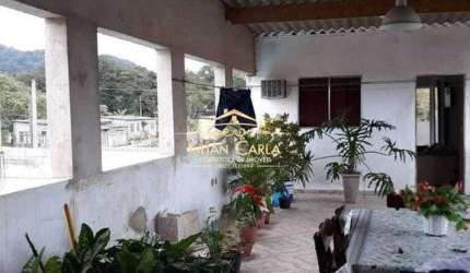 Casa à venda em Mongaguá com 3 dorm, 2 suíte por apenas R$ 300 mil