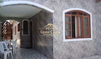 Casa à venda em Mongagua - Itaóca com 2 dorm, 2 banheiros, 2 vagas de garagem por R$ 320 mil!