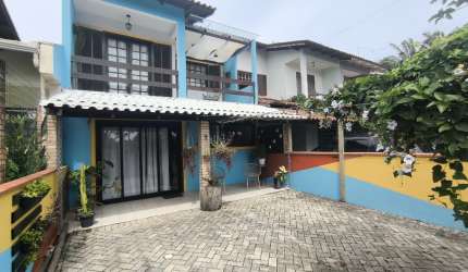 Sobrado PÉ NA AREIA para Venda no bairro BAMERINDUS,  localizado na cidade de Itapoá/SC.