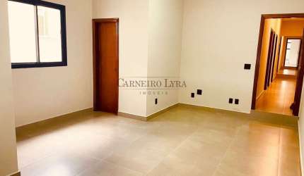 Casa com 3 dormitórios à venda, 216m² por R$ 615.000 - Centro, Jaú, SP