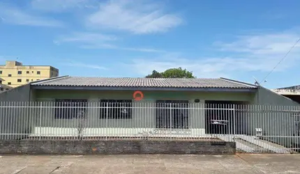 Casa com 3 dormitórios à venda, 131 m² por R$ 900.000 - Trianon - Guarapuava/PR