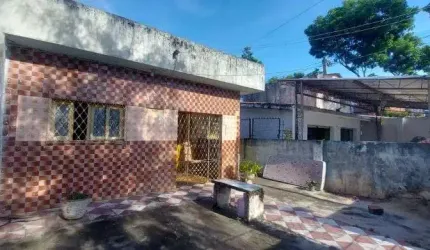 CASA NA IPUTINGA EDIFICADA EM GRANDE TERRENO - DOCUMENTAÇÃO OK