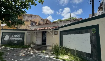 Imóvel para aluguel possui 200 metros quadrados com 6 quartos em Santo Amaro - Recife - PE