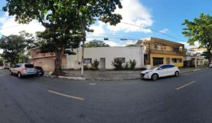 Casa Comercial em Santo Amaro | 175m² | 3 Salas | 4 Vagas