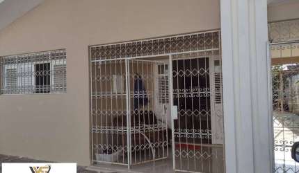 vende-se Casa no Rangel com 3 quartos