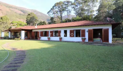 Sítio com QUATRO SUÍTES e 23.000m² de Terreno a Venda no Quebra Frascos - Teresópolis/RJ - Código 1105