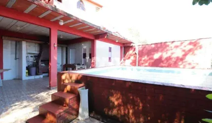 Casa à venda, 13 quartos, 10 suítes, 1 vaga, Artistas - Teresópolis/RJ