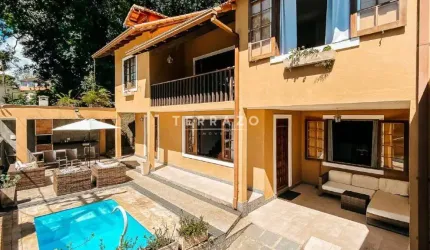 Casa à venda, 7 quartos, 3 suítes, 2 vagas, Comary - Teresópolis/RJ