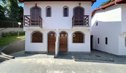 Casa em Condomínio à venda, 2 quartos, Vale do Paraíso - Teresópolis/RJ
