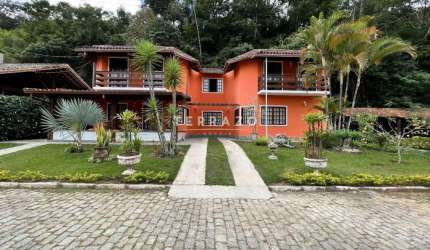 Casa em Condomínio à venda, 4 quartos, 1 suíte, 2 vagas, Cascata do Imbuí - Teresópolis/RJ