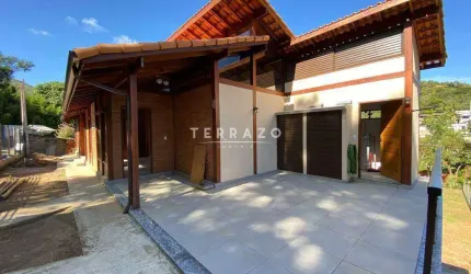 Casa em Condomínio à venda, 3 quartos, 2 suítes, 1 vaga, Albuquerque - Teresópolis/RJ