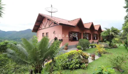 Casa em Condomínio à venda, 5 quartos, 1 suíte, 2 vagas, Albuquerque - Teresópolis/RJ