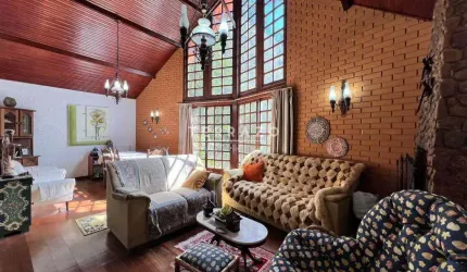 Casa em Condomínio à venda, 5 quartos, 2 suítes, 2 vagas, Comary - Teresópolis/RJ