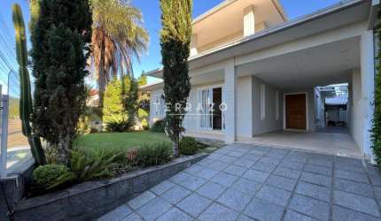 Casa em Condomínio à venda, 4 quartos, 3 suítes, 3 vagas, Tijuca - Teresópolis/RJ