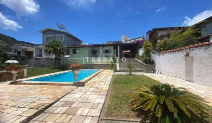 Casa à venda, 2 quartos, 2 suítes, 3 vagas, Jardim Cascata - Teresópolis/RJ