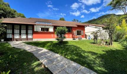 Casa em Condomínio à venda, 4 quartos, 1 suíte, Comary - Teresópolis/RJ