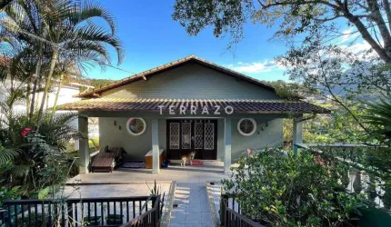 Casa à venda, 4 quartos, 1 suíte, 2 vagas, Comary - Teresópolis/RJ