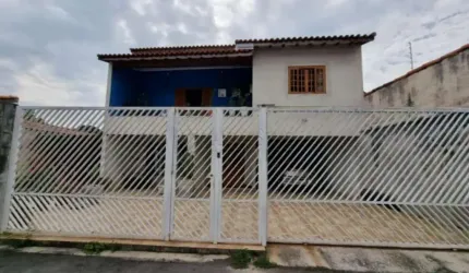Sobrado Espetacular à Venda: Um Lar Impecável Espera por Você