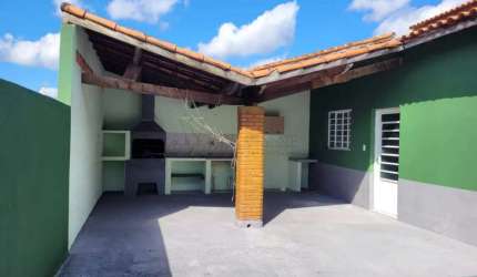 Sobrado Espaçoso à Venda: Seu Novo Lar Espera por Você