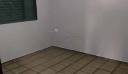 Casa para locação no bairro Parque Industrial em São José dos Campos/SP.