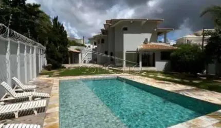 Sobrado à venda no Condomínio Terras de Piracicaba IV com 335 m² | 4 suítes com varanda, sendo 1 suíte master com closet e hidro e 6 vagas de garagem.