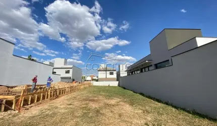 Terreno à venda no Condomínio Lazuli Club com 200m² de área total.
