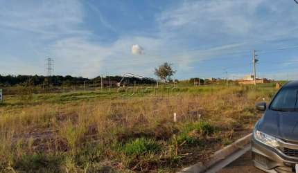 Terreno à venda no Loteamento Conquista no bairro Vale do Sol com 282,50 m² de área total.