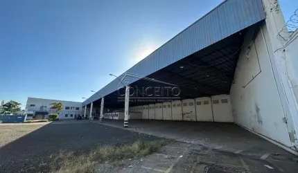Prédio industrial para locação no bairro Higienópolis com 2618 m² de área construída | 11 salas e mais de 30 vagas de garagem cobertas.