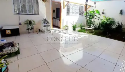 Casa térrea no Residencial São Luiz com 97m² | 2 dormitórios sendo 1 suíte e 2 vagas de garagem cobertas.