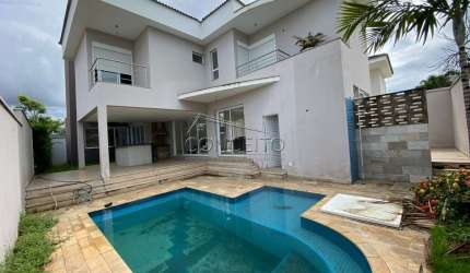 Sobrado à venda no Condomínio Residencial Damha I com 288 m² | 3 suítes com varanda, sendo 1 master com hidromassagem e closet e 4 vagas de garagem