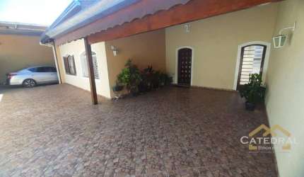 Casa com 3 dormitórios à venda, 250 m² por R$ 830.000,00 - Jardim Trevo - Jundiaí/SP