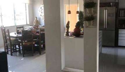 Casa com 2 dormitórios à venda, 174 m² por R$ 700.000,00 - Vila Vianelo - Jundiaí/SP