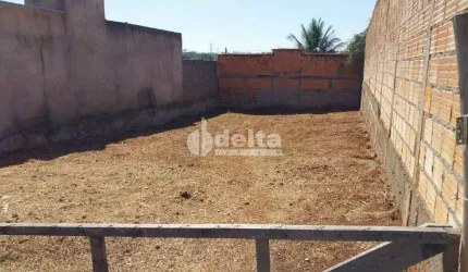 Terreno disponível para venda 255 m² no bairro Taiaman em Uberlândia-MG