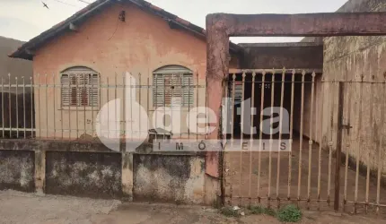 Terreno disponível para venda no bairro Santa Mônica em Uberlândia-MG