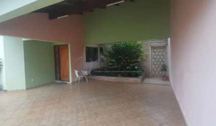EXCELENTE CASA 3/4