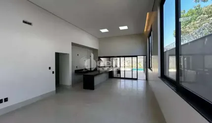 Casa disponível para venda no bairro Jardim Karaíba em Uberlândia-MG