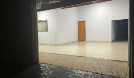 Casa para Venda com 3 Quartos, Suíte, Piscina e Varanda Gourmet no Bairro Jardim Europa