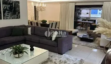 Apartamento disponível para venda no bairro Fundinho em Uberlândia-MG