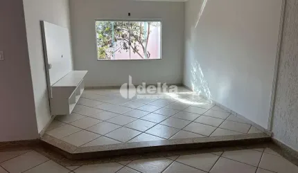 Casa residencial disponível para venda no bairro Planalto em Uberlândia MG