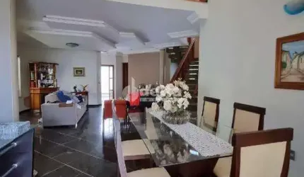 Casa residencial disponível para venda no bairro Morada da Colina em Uberlândia-MG.