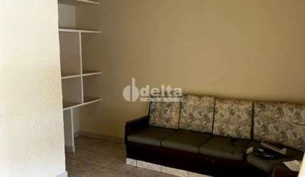 Casa residencial disponível para venda no bairro Osvaldo Resende em Uberlândia-MG