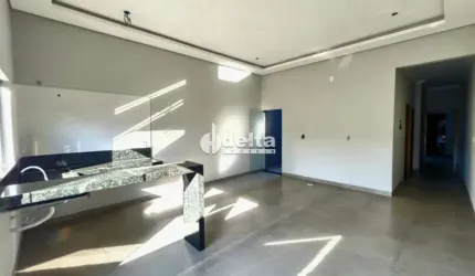 Casa residencial disponível para venda no bairro Laranjeiras em Uberlândia-MG