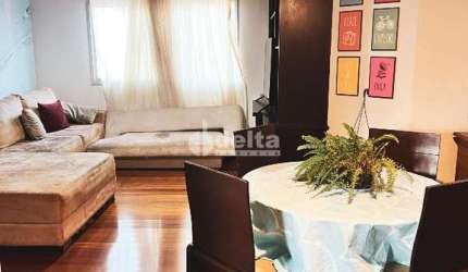 Apartamento disponível para venda no bairro Alto Umuarama em Uberlândia-MG