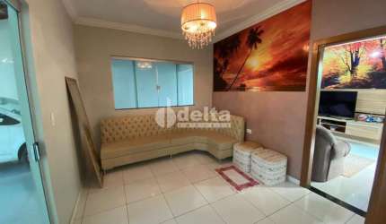 Casa residencial disponível para venda no bairro Pampulha em Uberlândia-MG