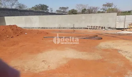 Terreno no Condomínio disponível para venda no bairro Jardim Botânico em Uberlândia-MG